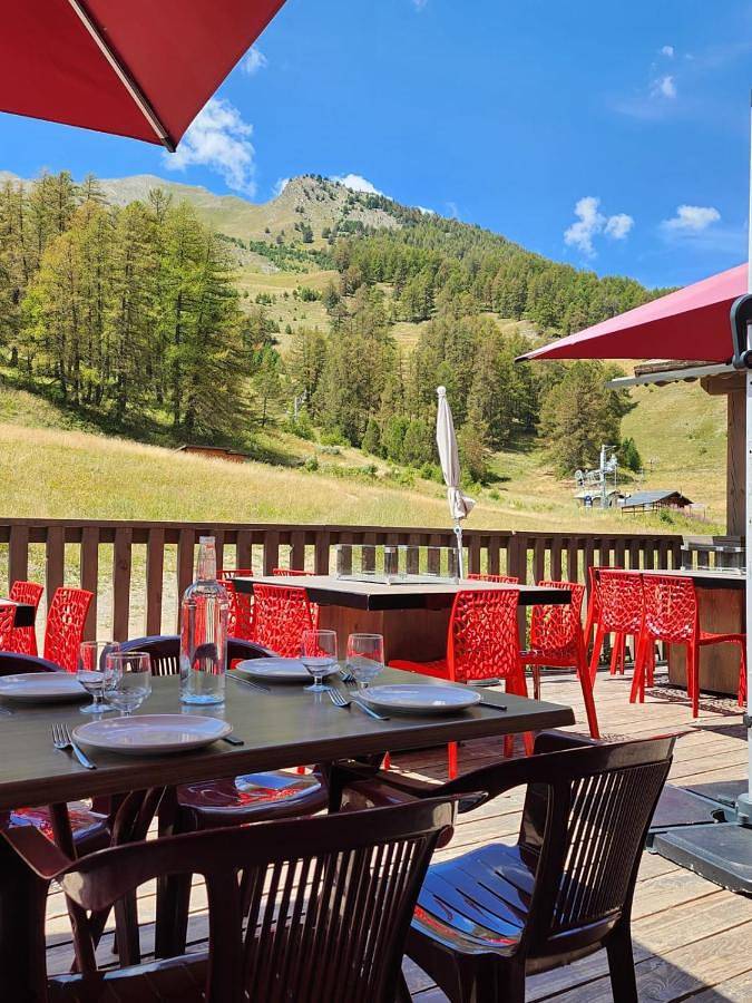Double Room with Mountain View in La Condamine-Châtelard, Région de Barcelonnette
