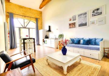 Gîte pour 6 personnes, avec jardin à Marcy