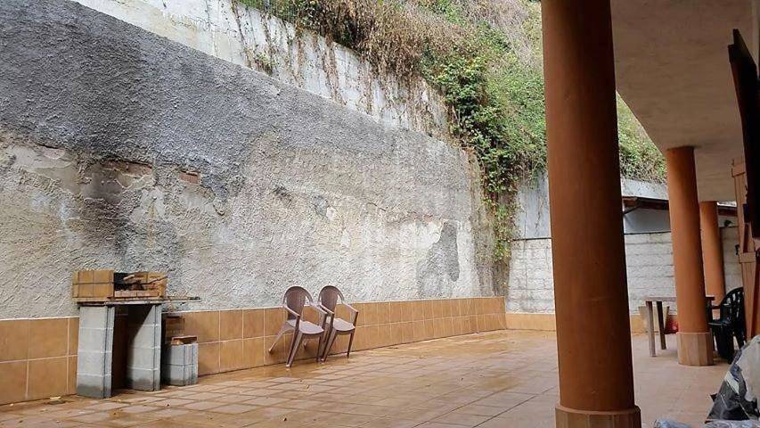 Gîte pour 8 personnes, avec vue et balcon à Bossòst - 3