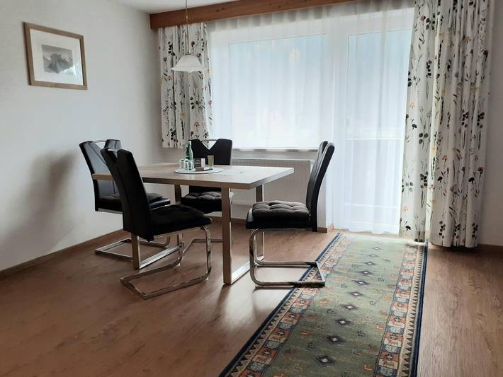 Ganze Ferienwohnung, Appartement Zirbe in Hochoetz, Oetz