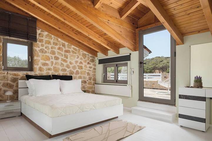 Location de vacances pour 17 personnes, avec jardin ainsi que balcon et sauna dans Anavissos - 4