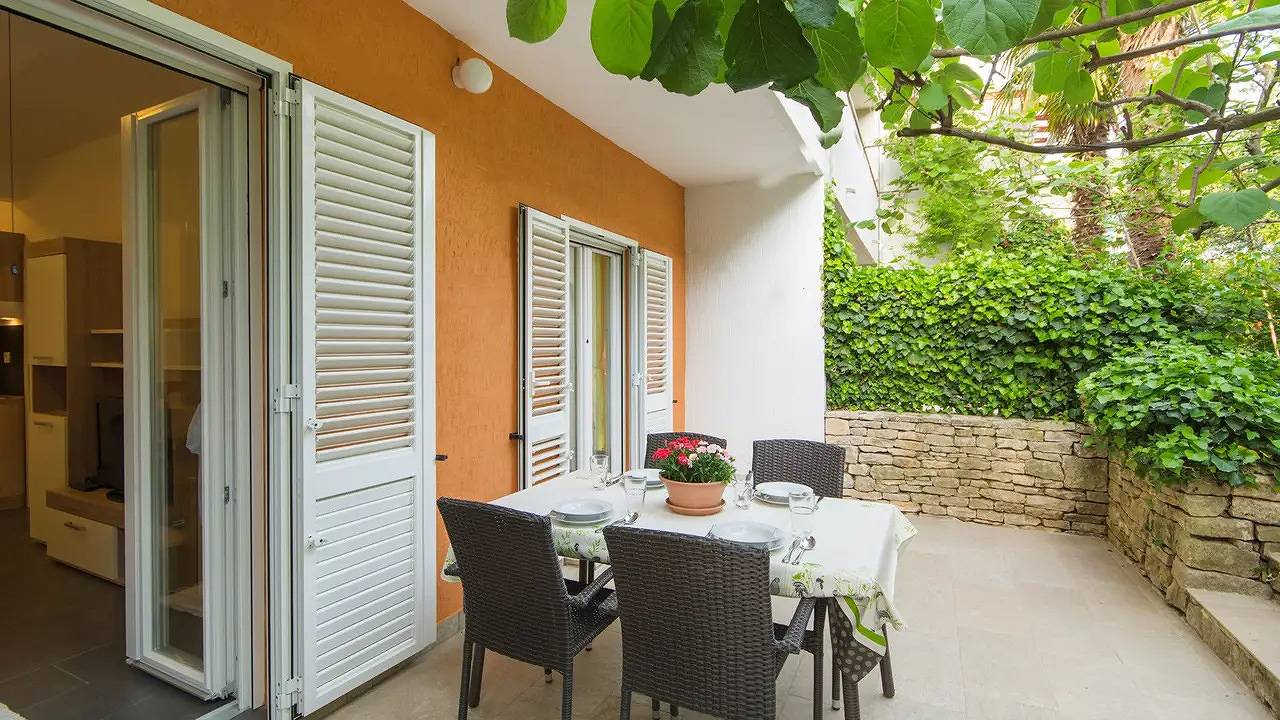 Ganze Ferienwohnung, Ferienwohnung für 3 Personen (45 m²) in Poreč in Poreč, Grad Poreč