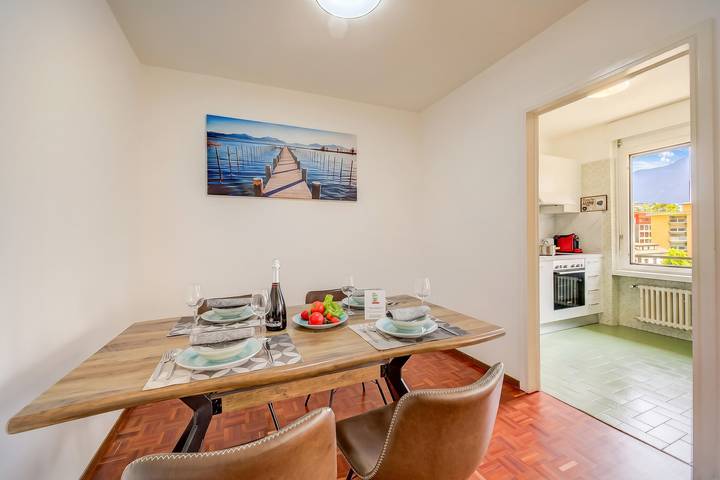 Ganze Wohnung, Lido Apartment Locarno with Balcony and Parking in Locarno, Tessiner Alpen