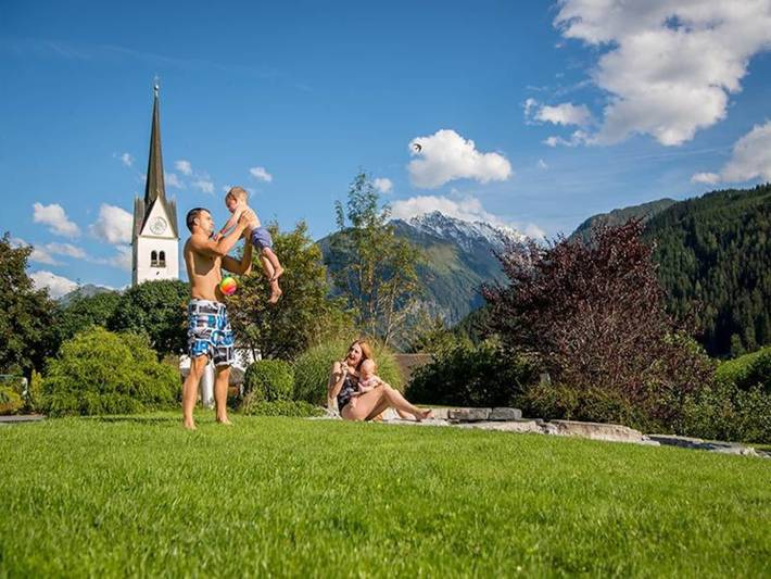 Ferienhaus für 10 Personen, mit Balkon und Pool im Salzburger Land - 3