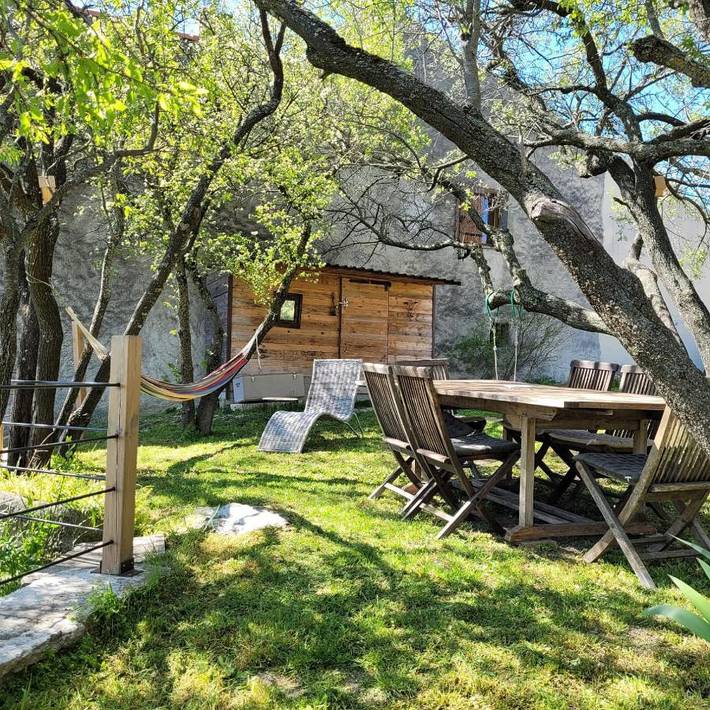 Location de vacances pour 5 personnes, avec Jardin ainsi que Bassin pour enfant et Piscine à Salles-sous-Bois - 3