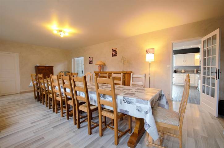 Gîte pour 15 personnes, avec piscine ainsi que jardin et terrasse dans l' Aube - 2