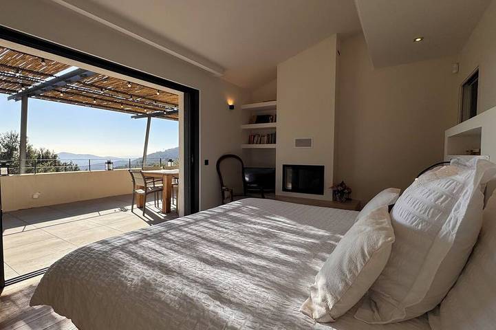 Location de vacances pour 10 personnes, avec jacuzzi et jardin à Solliès-Ville - 2