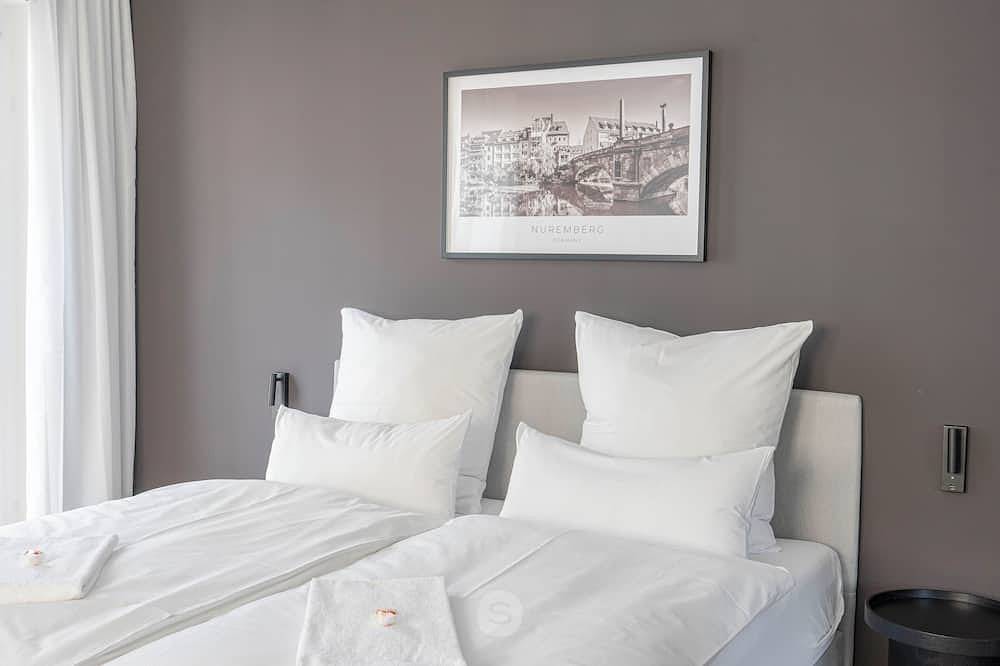 Entire apartment, Perfect city center location, 107 sqm, directly at the opera house in suite flair with terrace in Nuremberg, Franconia