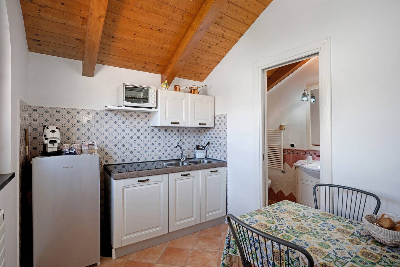 Ganze Wohnung, Ferienwohnung 'Delizioso Chalet Con Ampio Giardino' mit Bergblick, Wi-Fi und Klimaanlage in Pianillo, Agerola