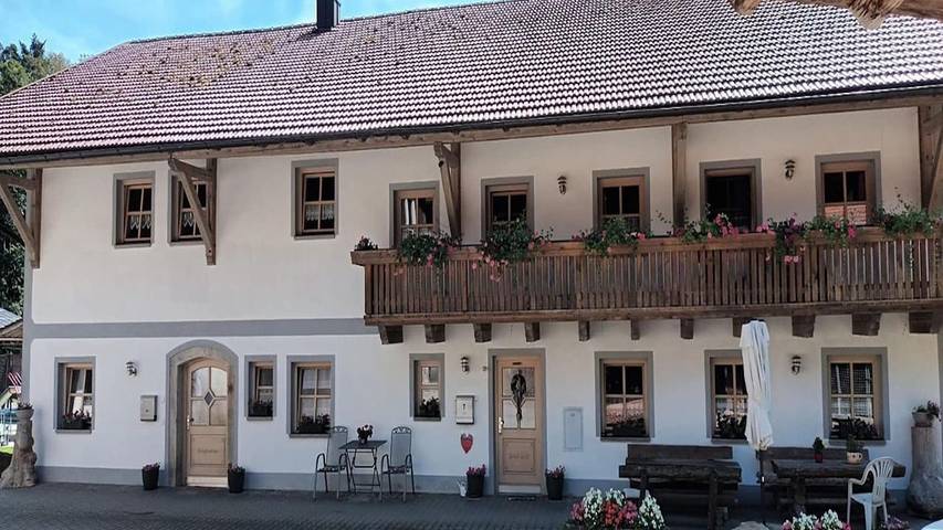 Ferienwohnung für 6 Personen, mit Garten und Terrasse in Viechtach