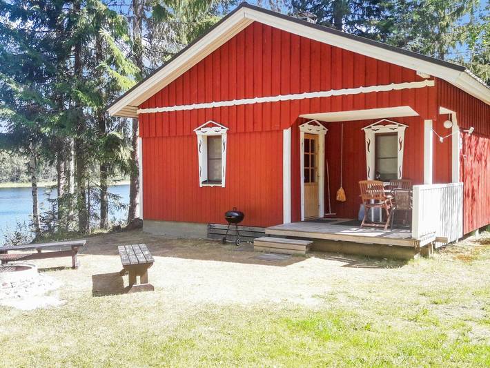 Ferienhaus für 4 Personen, mit Terrasse und Sauna in Finnland