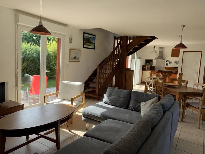 Location de vacances pour 6 personnes, avec jardin à Angerville-la-Martel