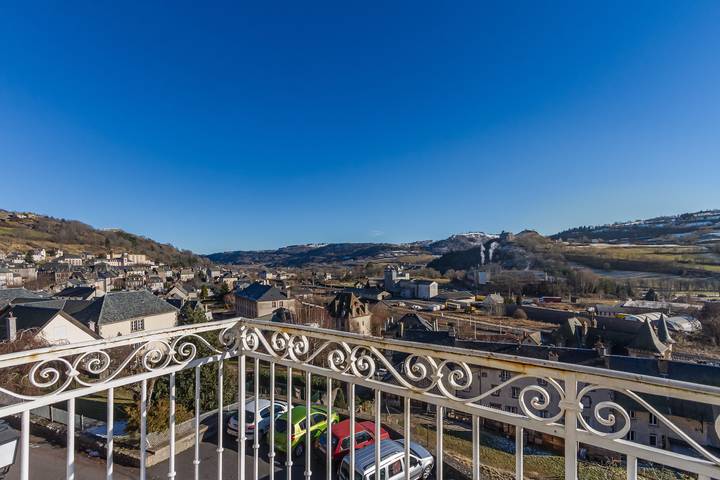 Gîte pour 2 personnes, avec balcon et jardin dans Prat de Bouc Haute Planèze - 3