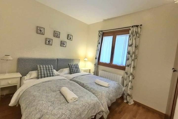 Ganze Wohnung, Villa R´arco - Tucasaenlospirineos in Escarrilla, Sallent de Gállego