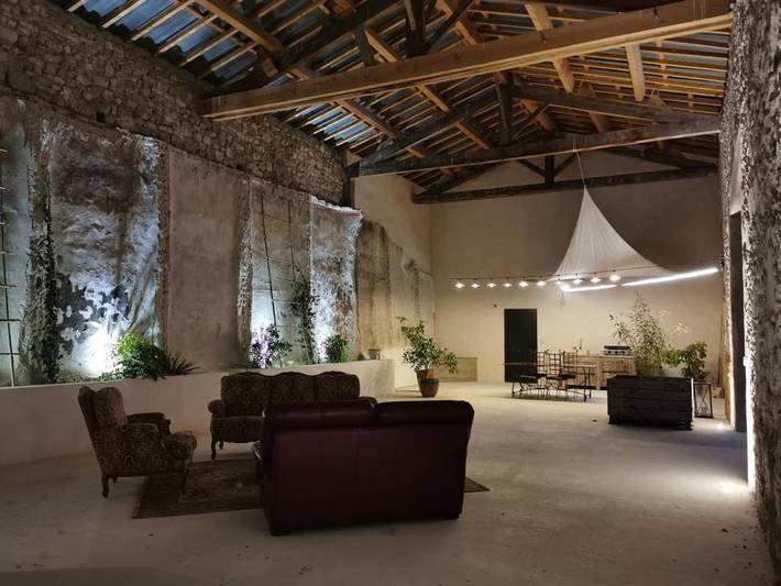 Location de vacances pour 10 personnes, avec vue ainsi que piscine et jardin, animaux acceptés à Verquières - 3