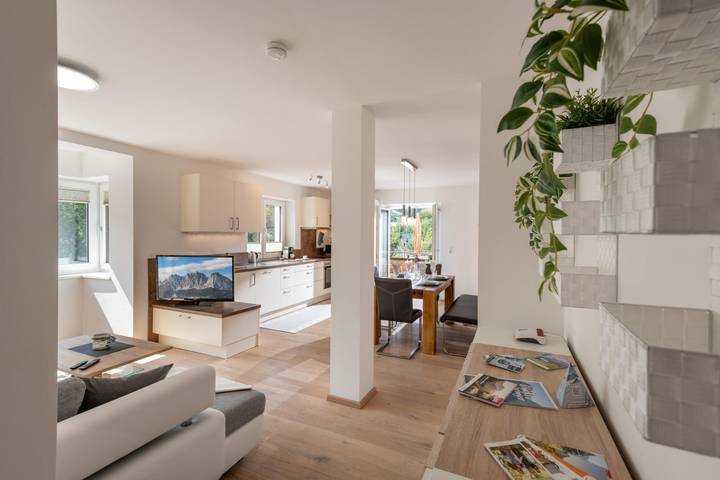 Ganze Ferienwohnung, Appartement/Fewo, Dusche, Wc, Balkon in Sankt Johann in Tirol, Kaisergebirge