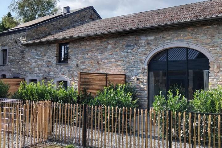 Location de vacances pour 2 personnes, avec jardin ainsi que terrasse et vue dans Provèdroux - 4