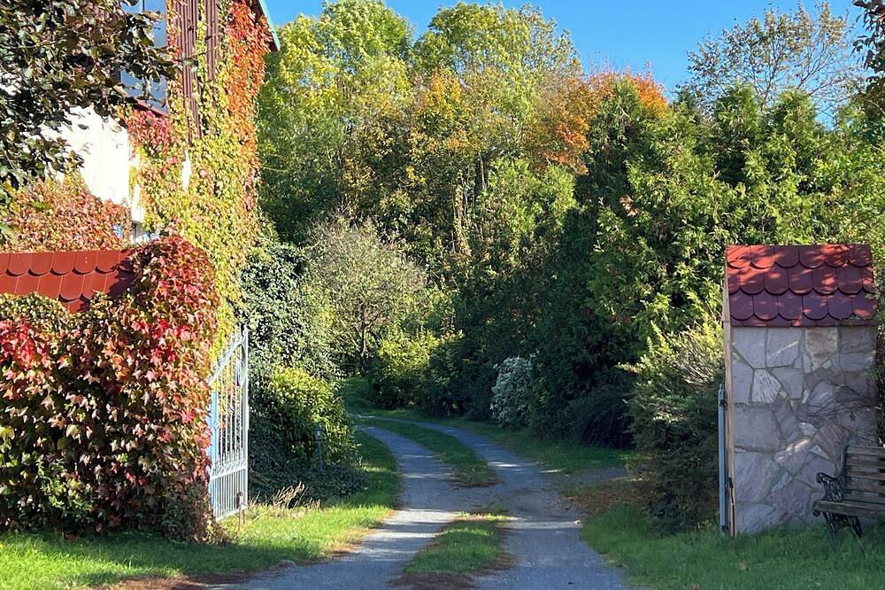 Ganze Wohnung, Urlaub in der Uckermark mit Sauna, Kamin & Sonnenwiese in Crussow, Angermünde