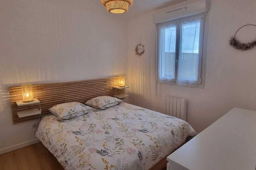 Gîte Ménez Bleuenn à 5 min de la plage in Plomodiern, Région de Châteaulin