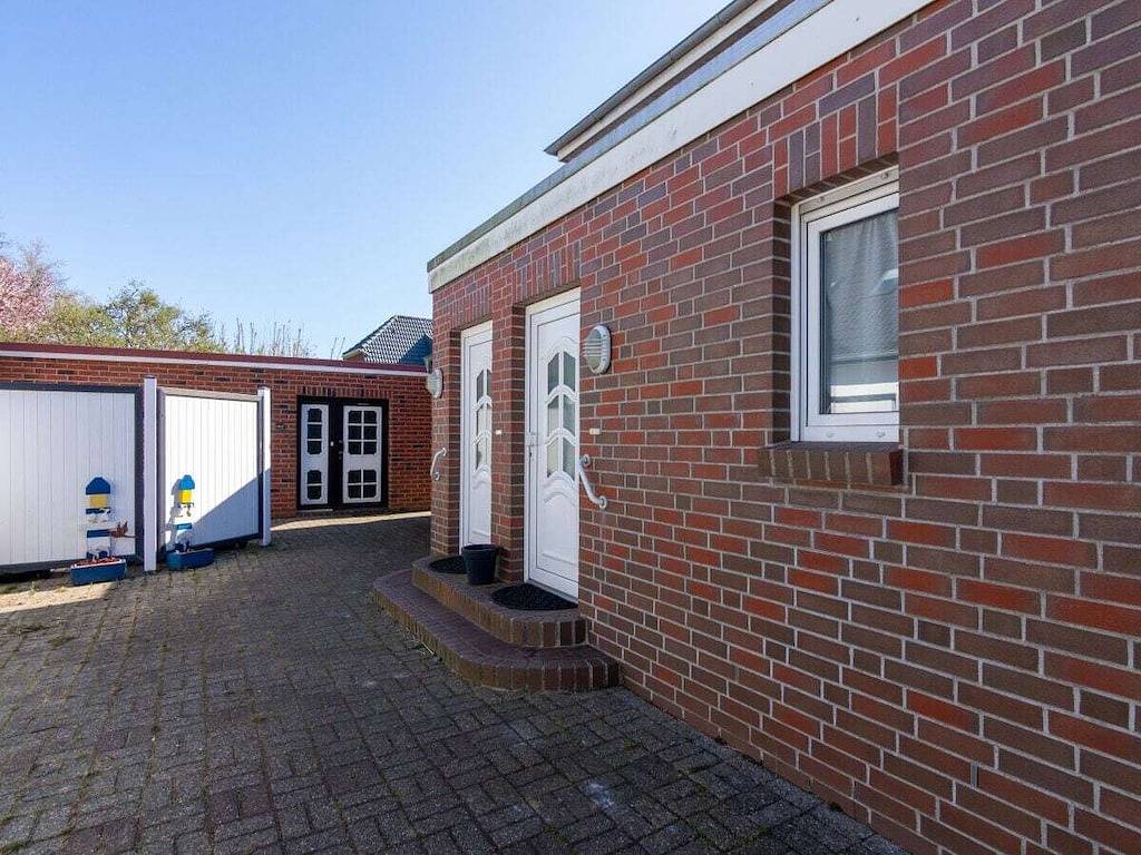 Jakob in the Friesengeist House in Norddeich, Norden and Surroundings