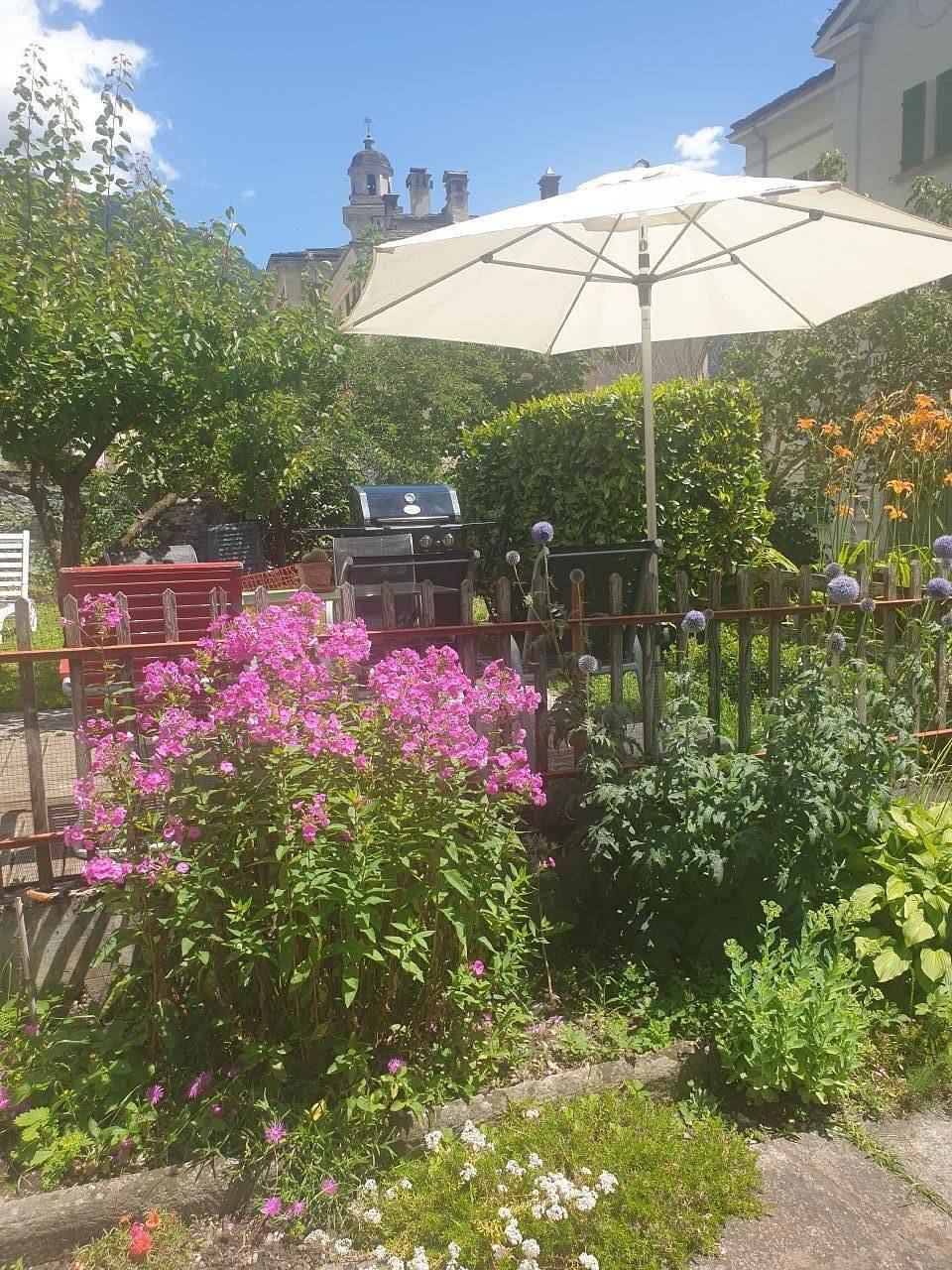 Ganze Ferienwohnung, Geräumige Ferienwohnung in Castasegna, Bregaglia