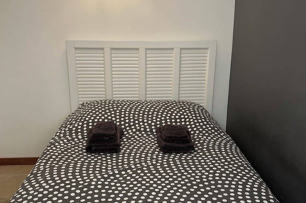 Ganze Wohnung, Moderne Wohnung mit einer schönen Terrasse mit Blick auf den Mont Ventoux in Bonnieux, Regionaler Naturpark Luberon