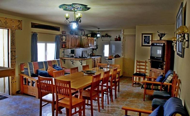 Casa rural con piscina para 22 personas, con Balcón y Terraza además de Jardín y Piscina en Sierra de Segura - 3