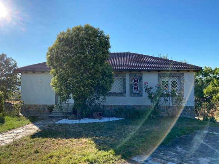 Chalet para 10 personas, con vistas al lago y vistas además de piscina y jardín en la Sierra de Béjar - 3