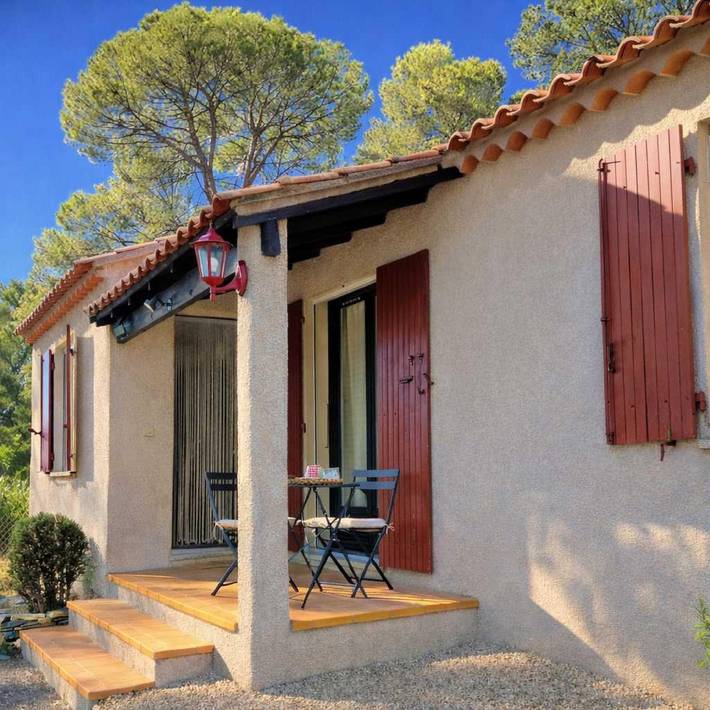 Holiday Home “Chez Odette et Marcel” with Mont Ventoux View, Wi-Fi & Air Conditioning in Lagarde-Paréol, Vaucluse