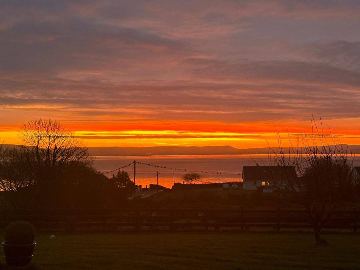 Entire apartment, Seaview Glamping Cabin Inishowen in Inishowen, County Donegal