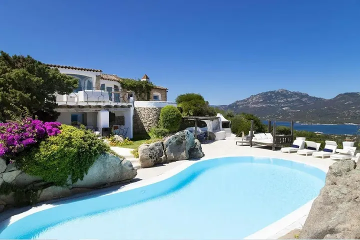 Holiday apartment for 10 people, with garden and pool as well as sauna and view, with pets - 1