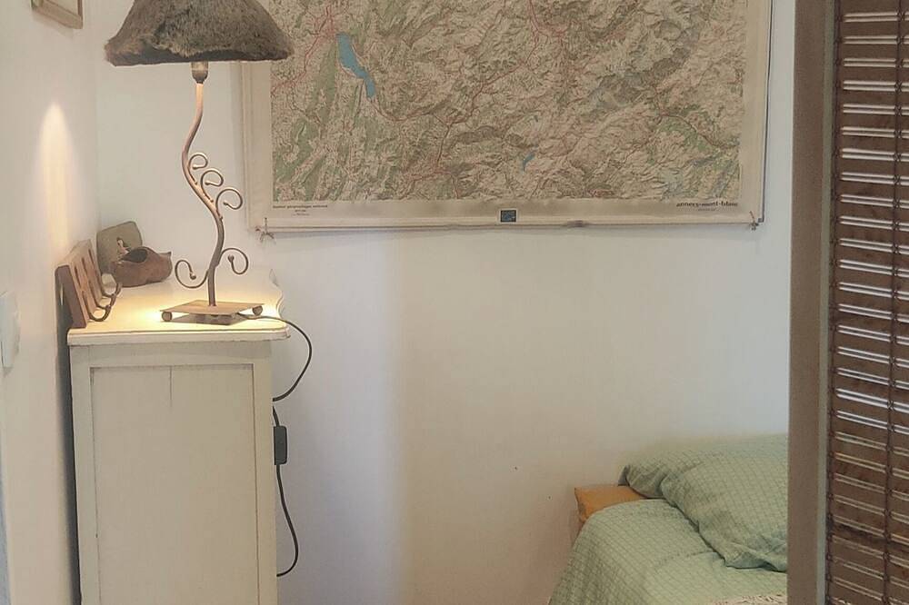 Appartement entier, Appartement dans maison de village, au calme, entre Annecy et Genève in Villy-le-Pelloux, Région d'Annecy