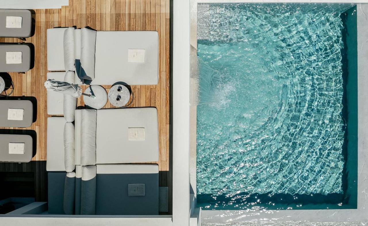 Nerea Deluxe Seafront Villa, Iconic Infinity Pool, By Thinkvilla in Zakynthos Stadt, Zakynthos