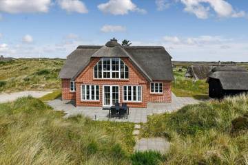 Ferienhaus mit Meerblick für 8 Personen, mit Terrasse in Blavand