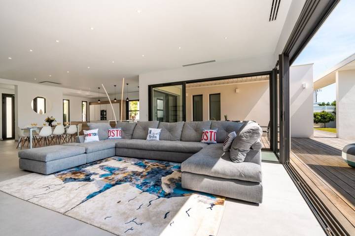 Villa pour 8 personnes, avec terrasse ainsi que jardin et sauna, adapté aux familles au Grau-d'Agde - 3