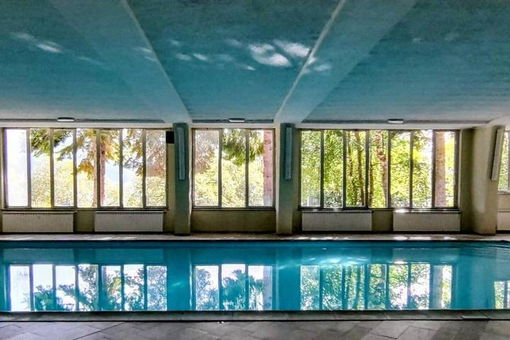 Gîte pour 4 personnes, avec vue ainsi que piscine et balcon à Prato Nevoso