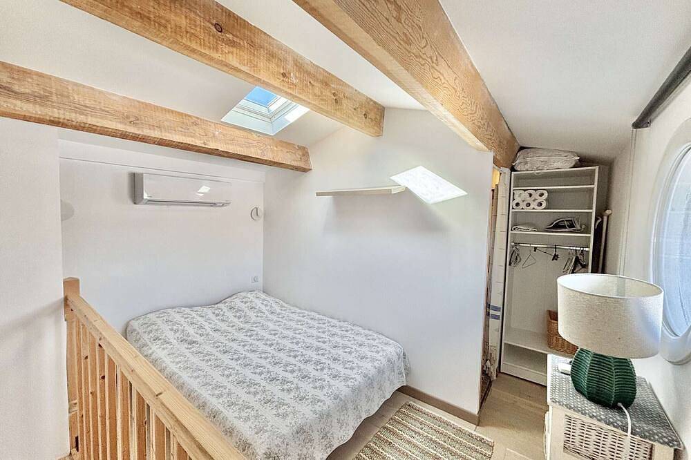 Ganze Wohnung, Studio-Duplex in Porticcio: Beach Nearby, A/C, Terrace, Wi-Fi in Cauro, Ajaccio und Umgebung