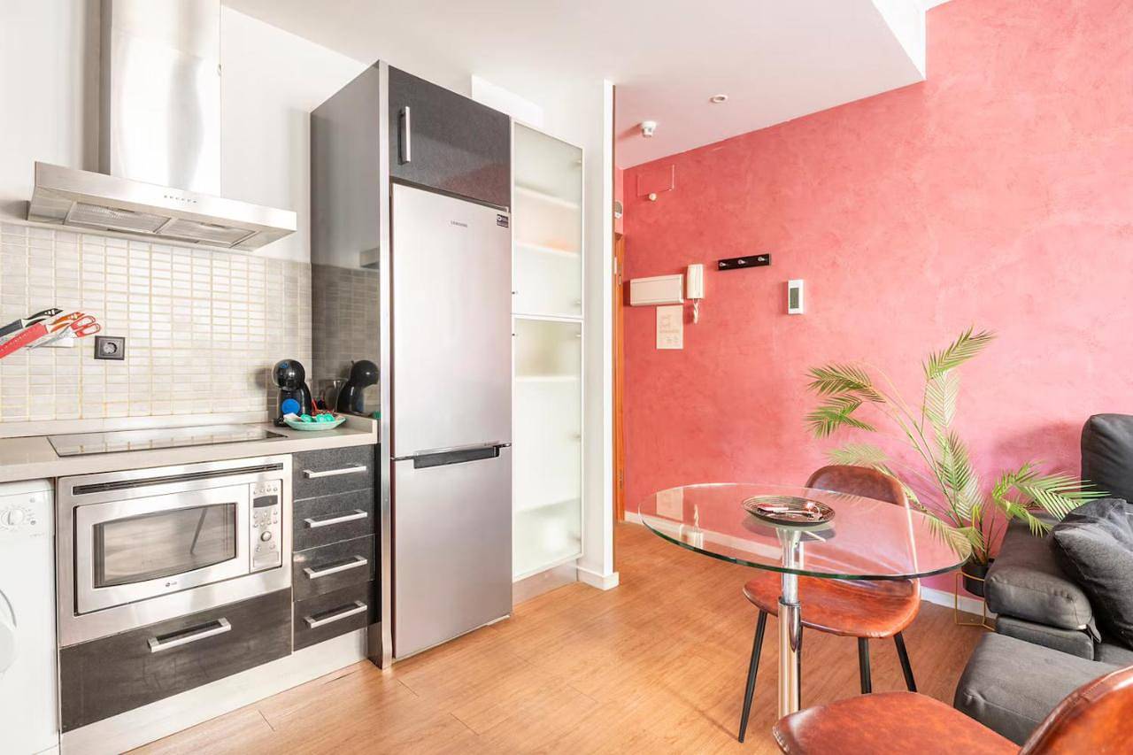 Apartment with Terrace in Este-Alcosa-Torreblanca, Sevilla