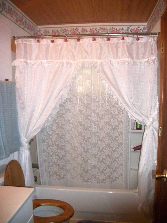 Holiday home for 8 people, with garden in Glacier National Park