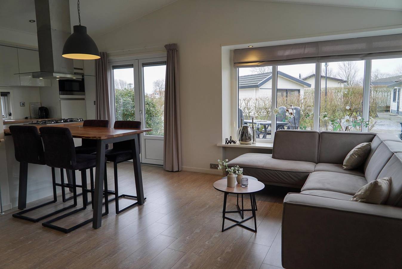 Europarcs Noordwijkse Duinen — Deluxe 4 personen in Noordwijk, Nederlandse Noordzeekust