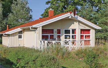 Ferienhaus für 8 Personen, mit Sauna und Whirlpool sowie Garten und Terrasse in der Lübecker Bucht