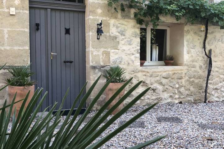 Location de vacances pour 7 personnes, avec jardin à Saint-Philippe-d'Aiguille