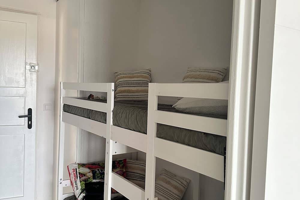 Appartement entier, Dans résidence privée les jardins d’alizarines \navec piscine proche mer commerce in La Seyne-sur-Mer, Région de Toulon