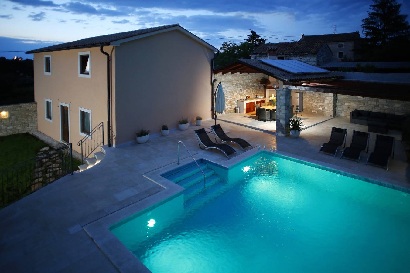 Spa Whirlpool, Sauna, Steinvilla mit privatem Pool in Kanfanar, Zentralistrien