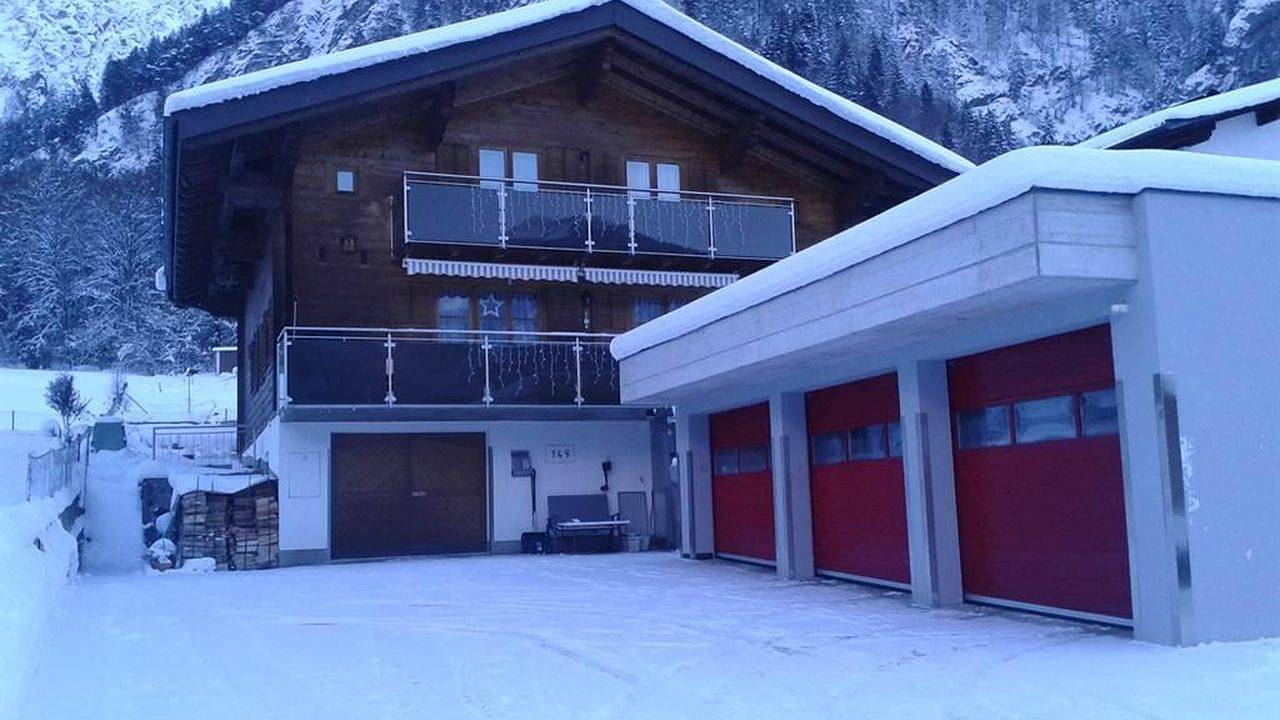 Geheel vakantieappartement, Vakantieappartement voor 5 personen met balkon in Sankt Anton im Montafon, Schruns-Tschagguns