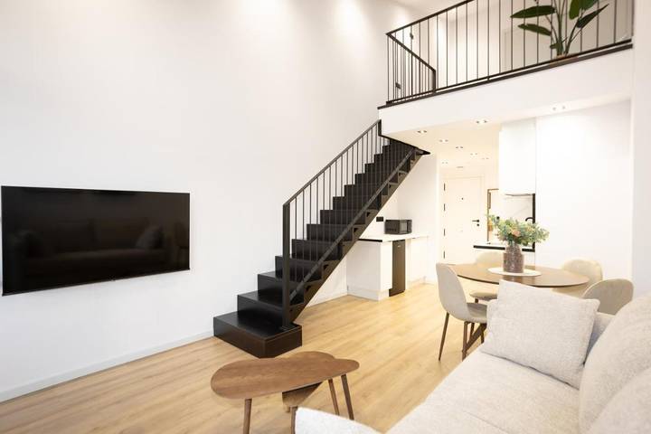 Apartamento para 4 personas, con Jacuzzi además de Terraza y Vistas en Monforte de Lemos