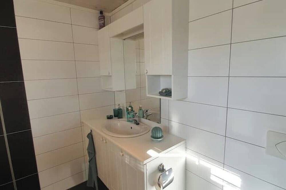 Idyllic seaside house by the water's edge - views, peace and comfort in Bodø