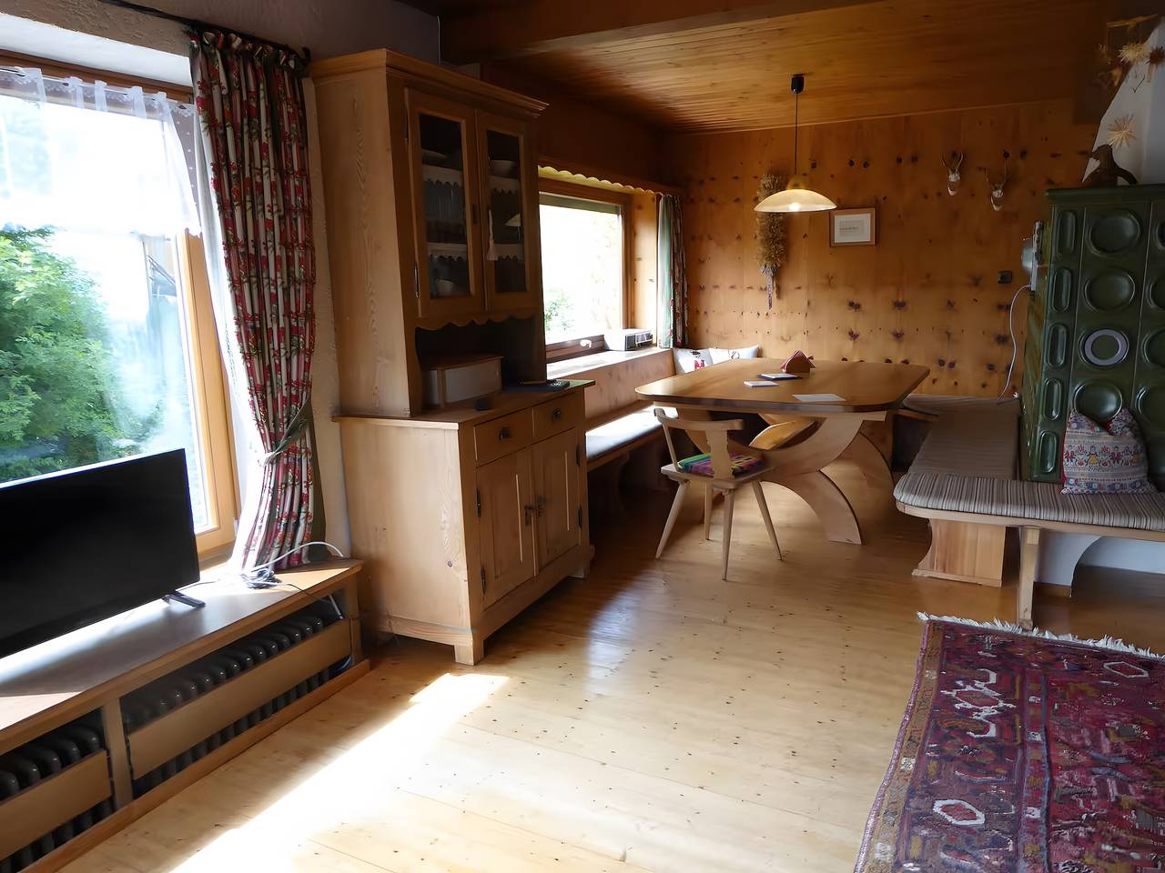 Ferienhaus 'Am Bach' mit Bergblick, privater Terrasse und Wi-Fi in Suedlicher Schwarzwald, Wieden