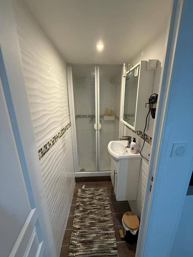 Gîte pour 2 personnes, avec Terrasse à Eaubonne