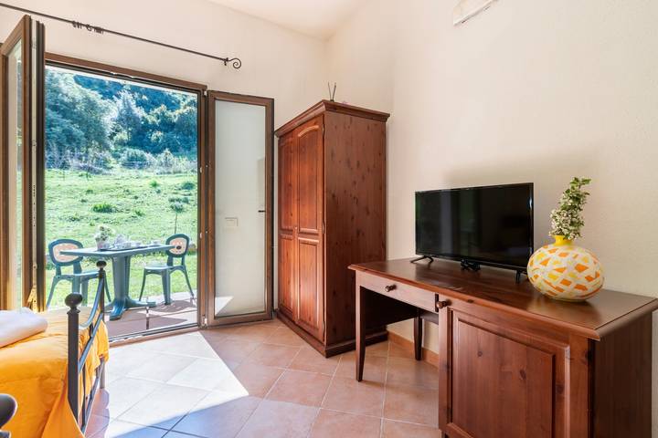 Hel lejlighed, Double Room with Pool, Mountain View, Shared Pool, and Air Conditioning in Tergu, Sassari Provinsen